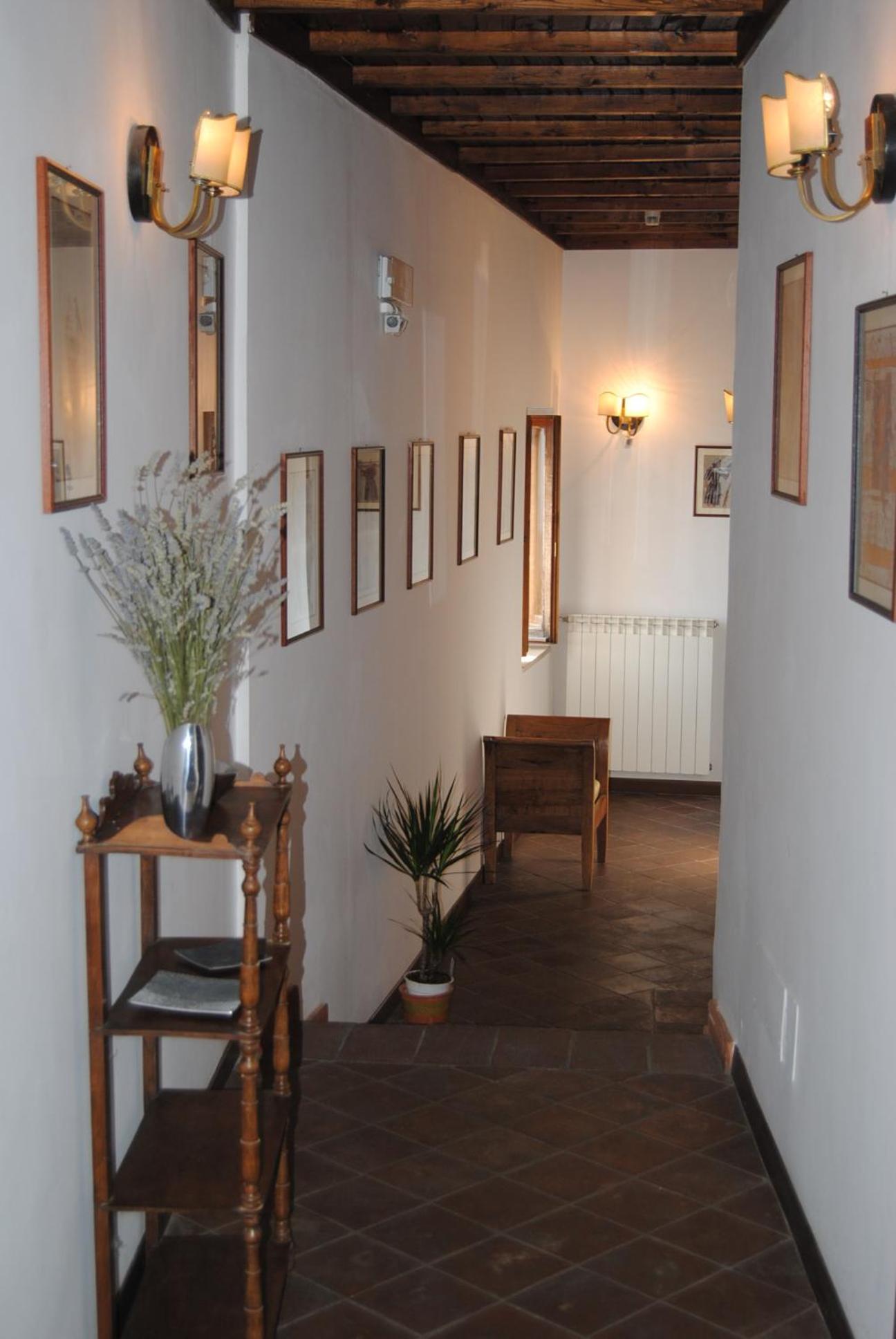 Locanda Il Falco Nero Fumone ภายนอก รูปภาพ