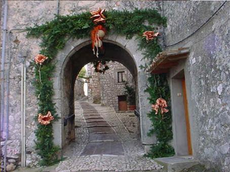 Locanda Il Falco Nero Fumone ภายนอก รูปภาพ