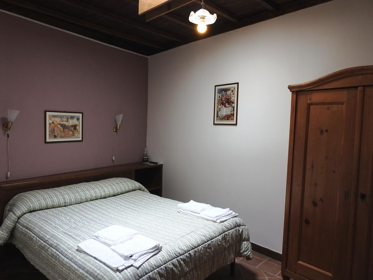 Locanda Il Falco Nero Fumone ภายนอก รูปภาพ